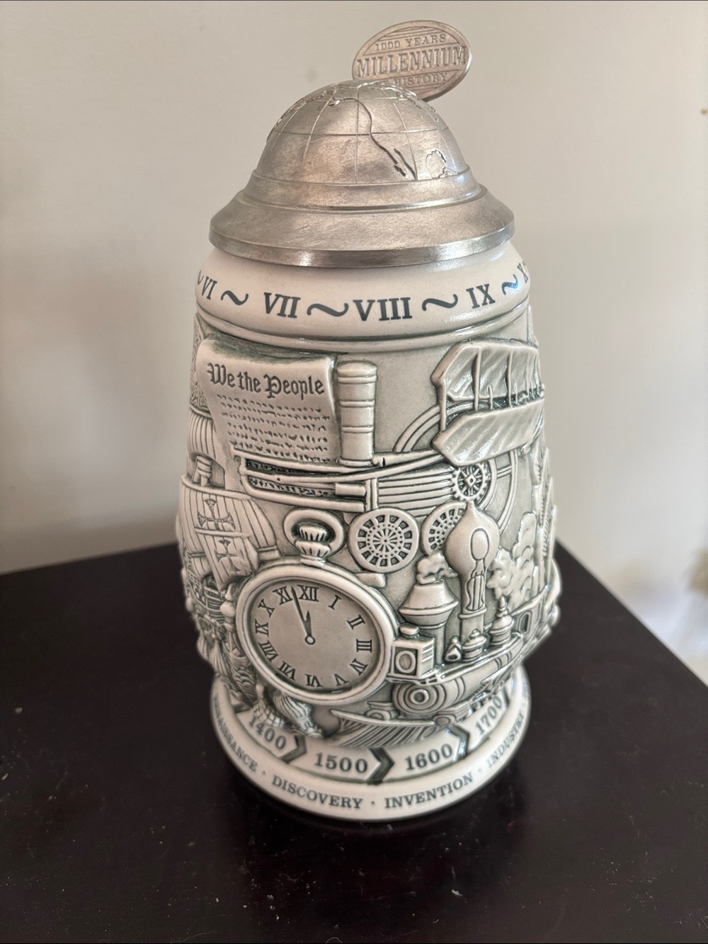 Avon Millennium 1000 Years of History Stein - 1999